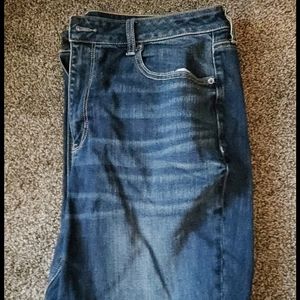 American Eagle Hi-Rise Tomgirl Jeans